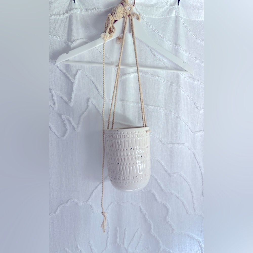 Large White Aztec Ceramic Hanging Planter - Picture 3 of 3
